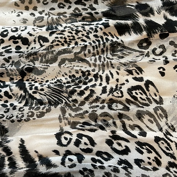 Black & White Animal Print Scarf. - Picture 3 of 3